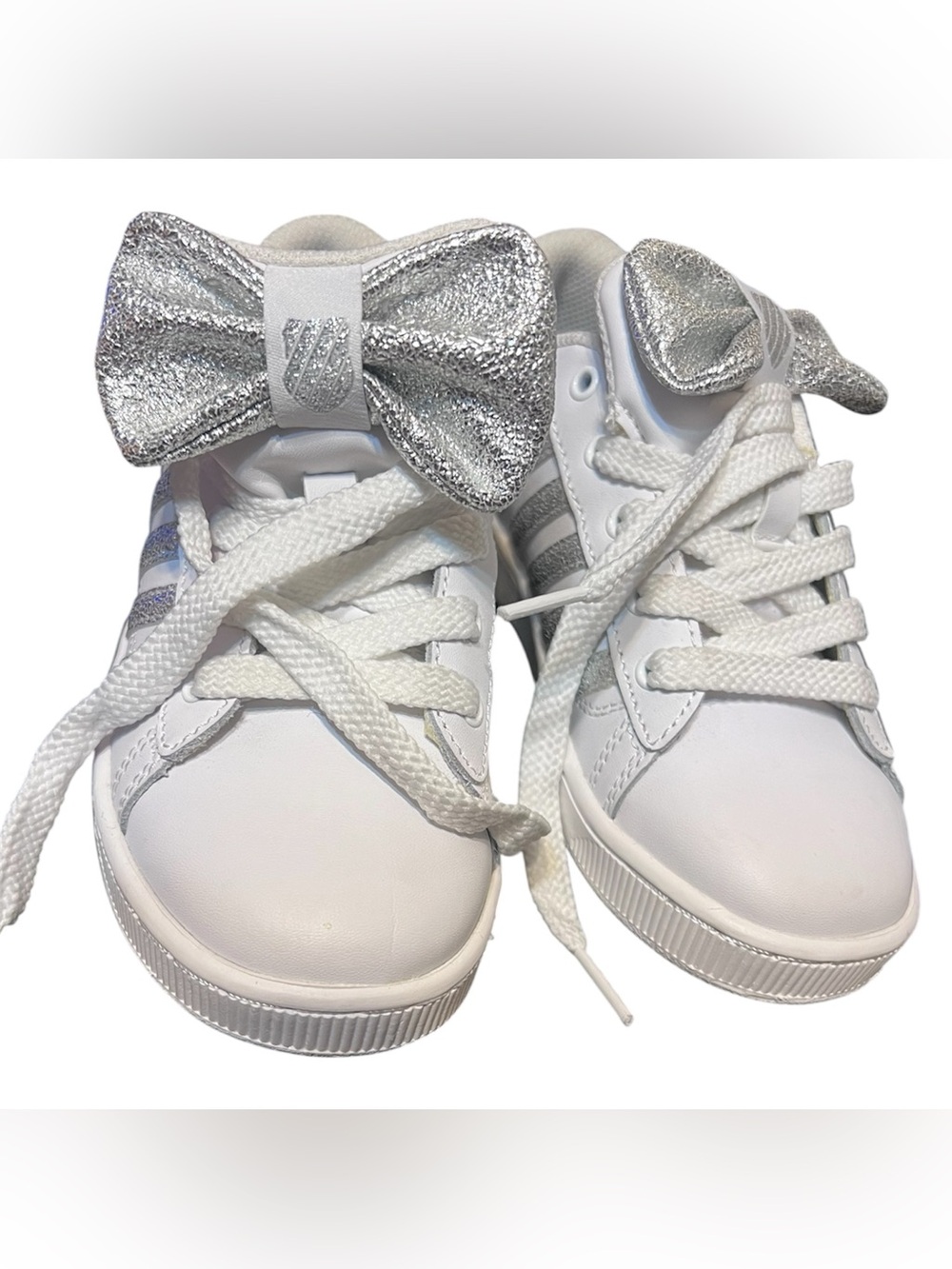 K-Swiss Children's White & Silver NWOB Glitter Bow Sneakers Size US 1 UK 13.5